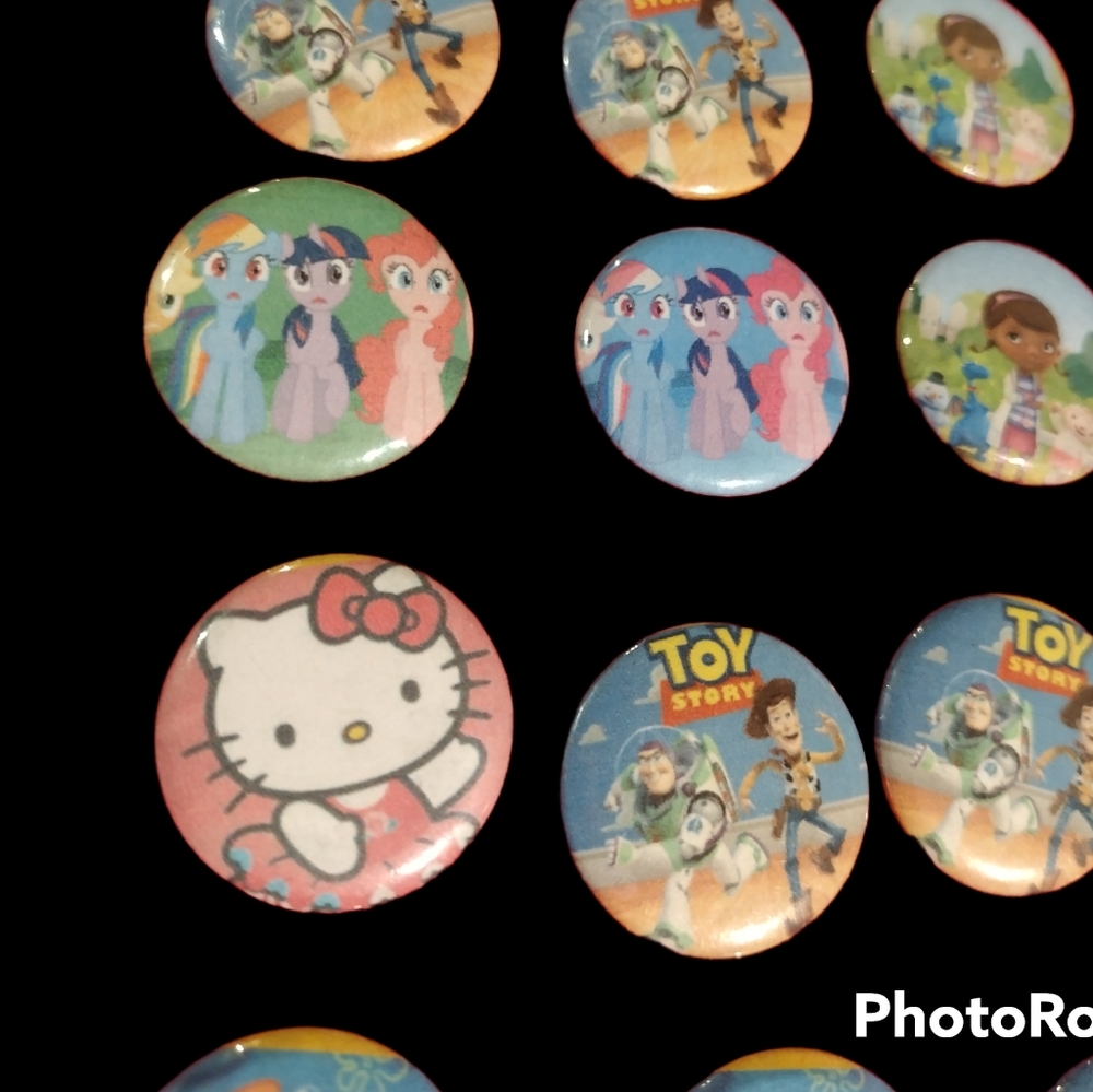 Thirty-two Cartoon Themed One Inch Buttons - Picture 5 of 10